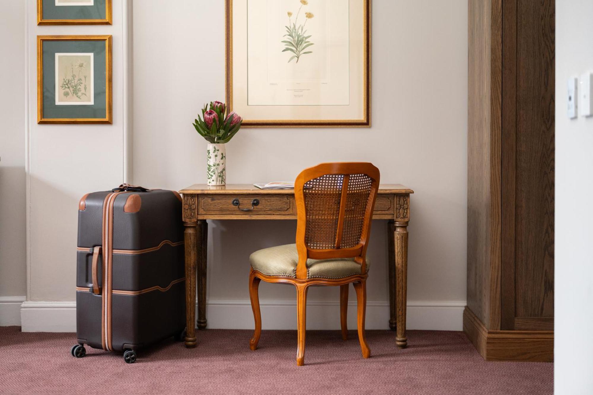 The Russell Boutique 3*