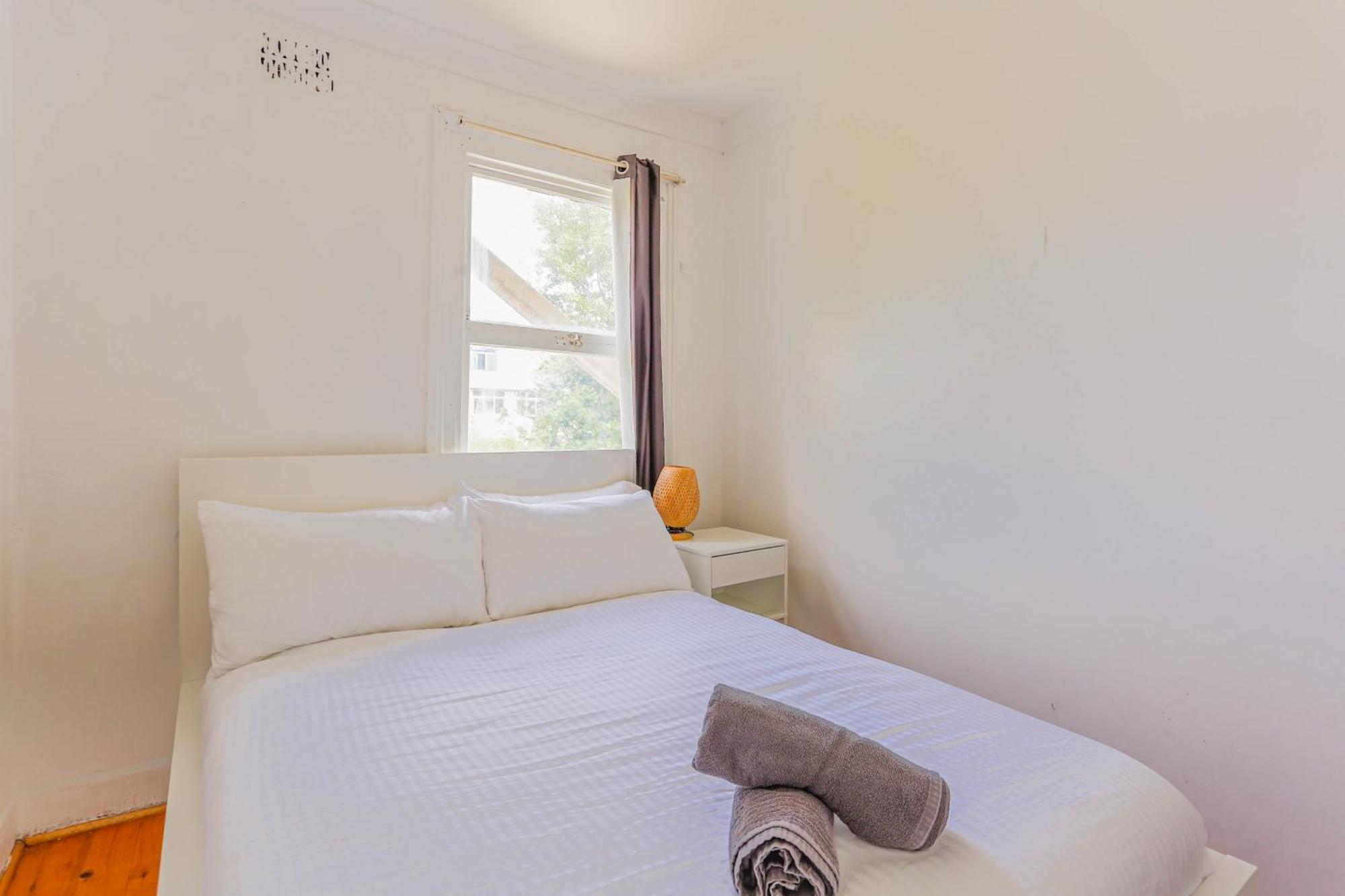 Delightful 2 Bedroom House Pyrmont 2 E-bikes Included