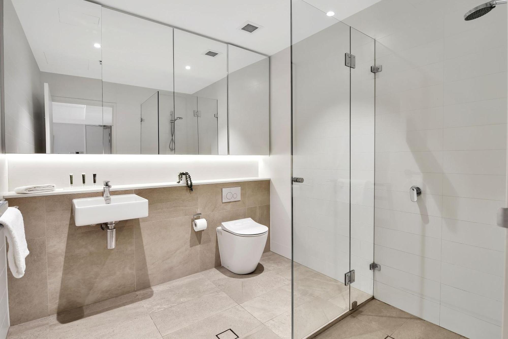 Large One Bedroom With Study-alb09203 Apartment Sydney