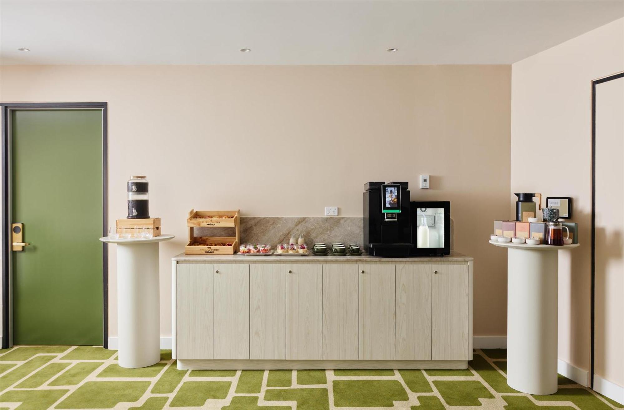 Aparthotel Adina Town Hall Sydney