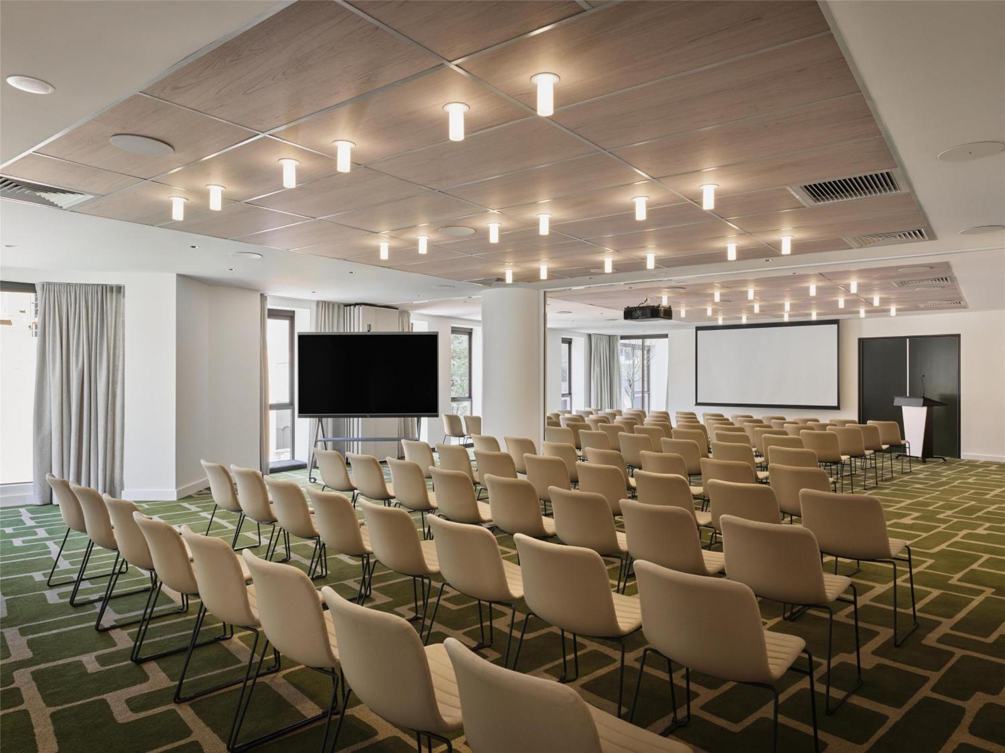 Adina Town Hall Sydney