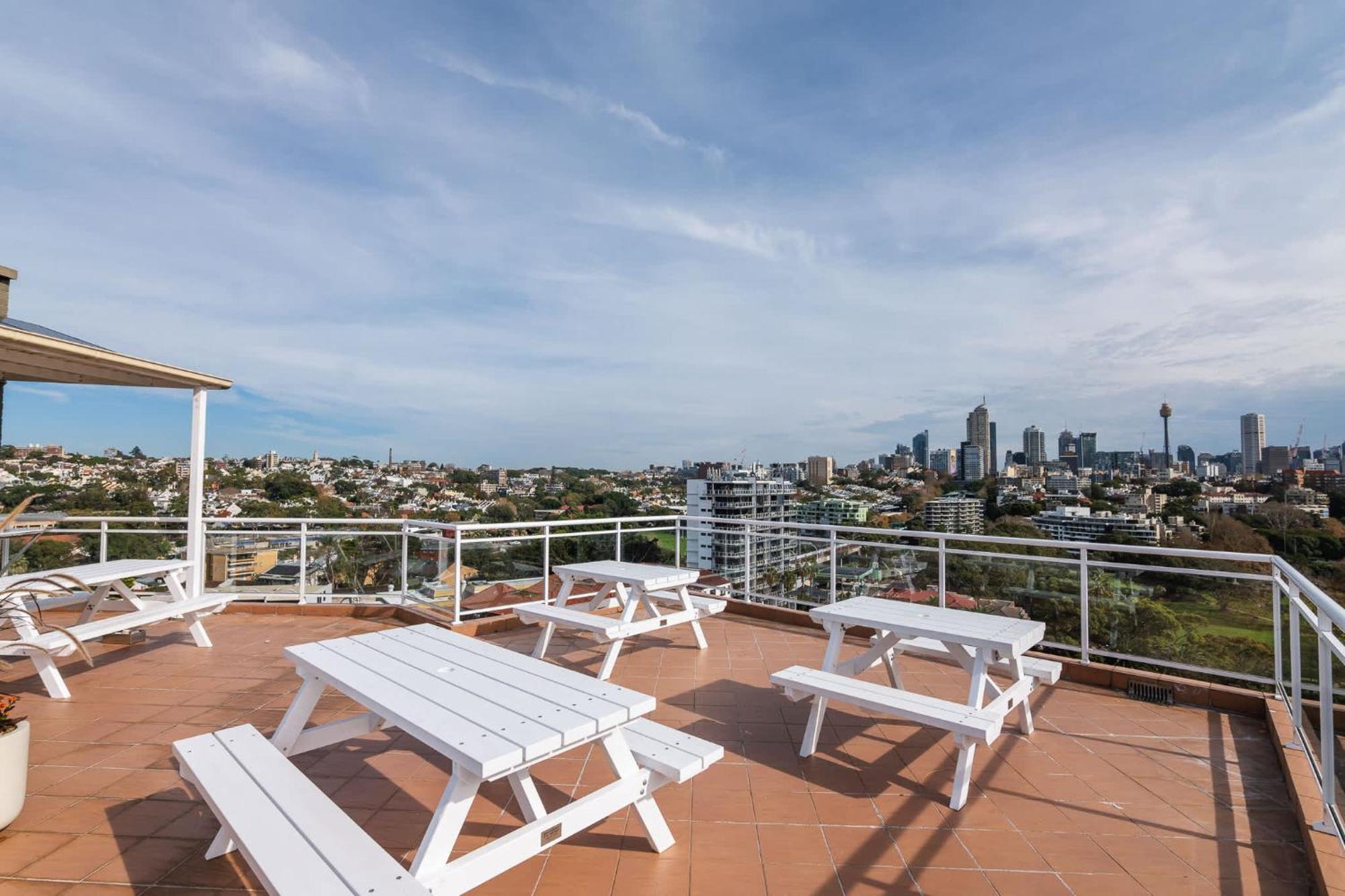 Delightful Darling Point W Stunning Rooftop