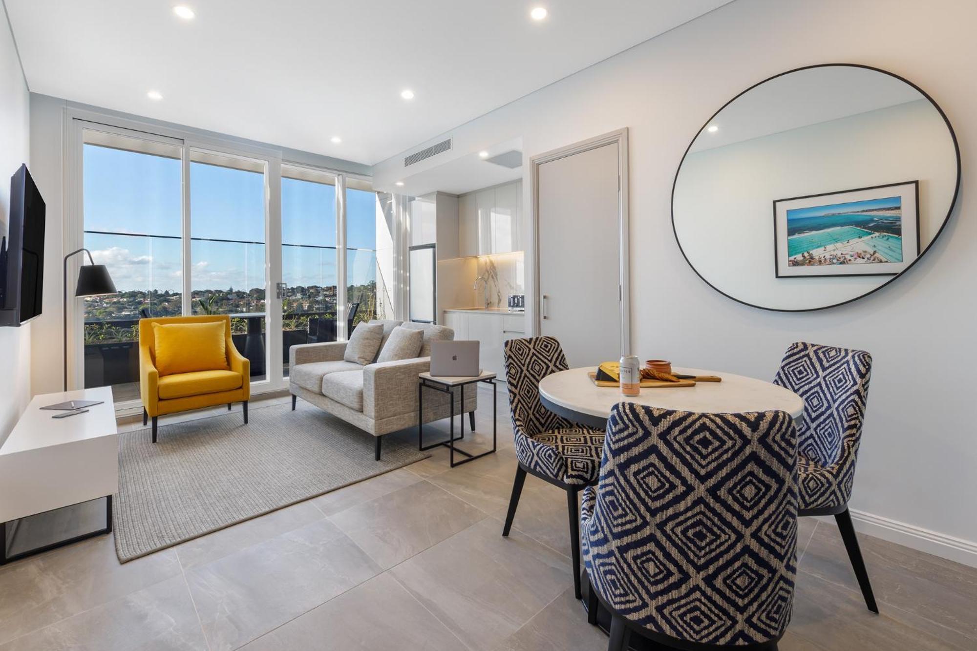 Meriton Bondi Junction Hotel 5*