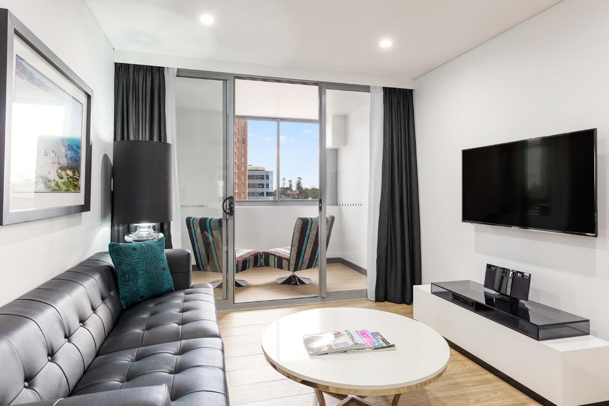 Meriton Bondi Junction Hotel 5*