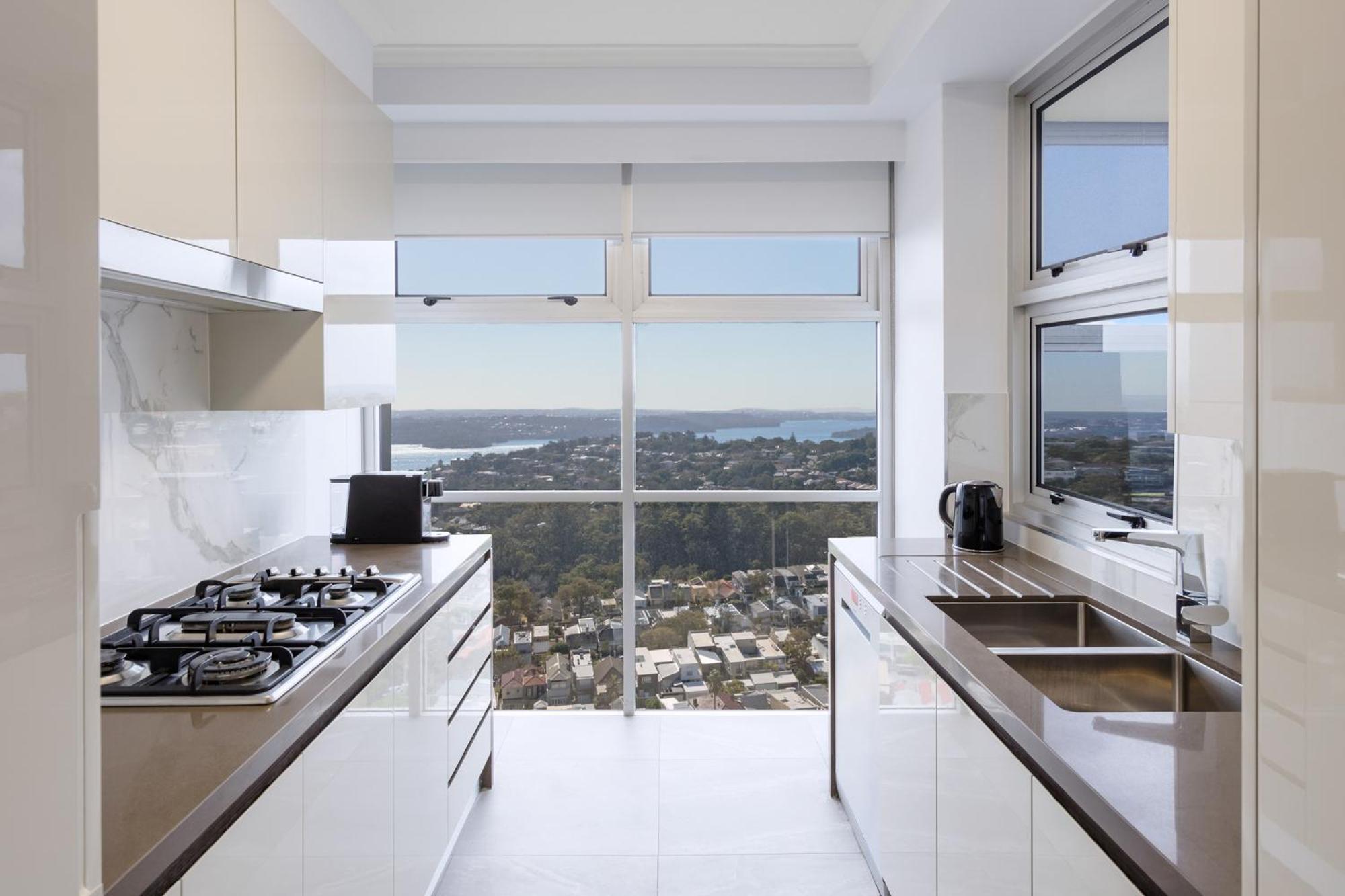 Meriton Bondi Junction Hotel 5*