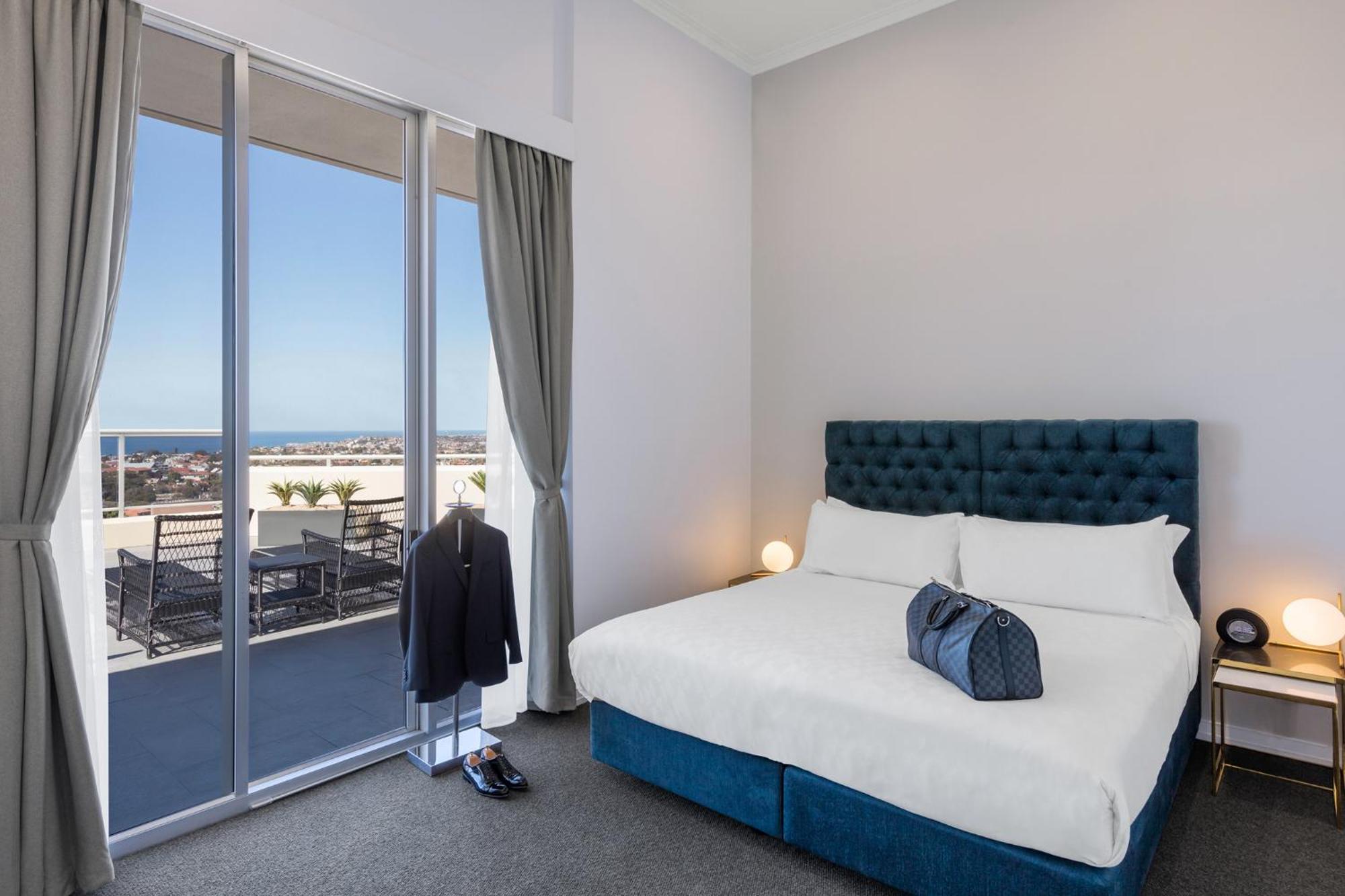 Meriton Bondi Junction 5*