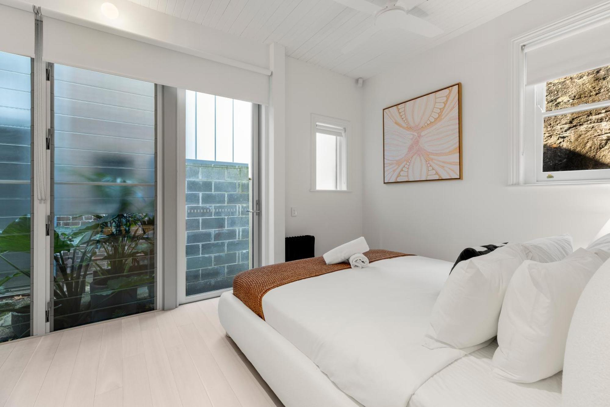 2-4 Trinity Avenue Apartment