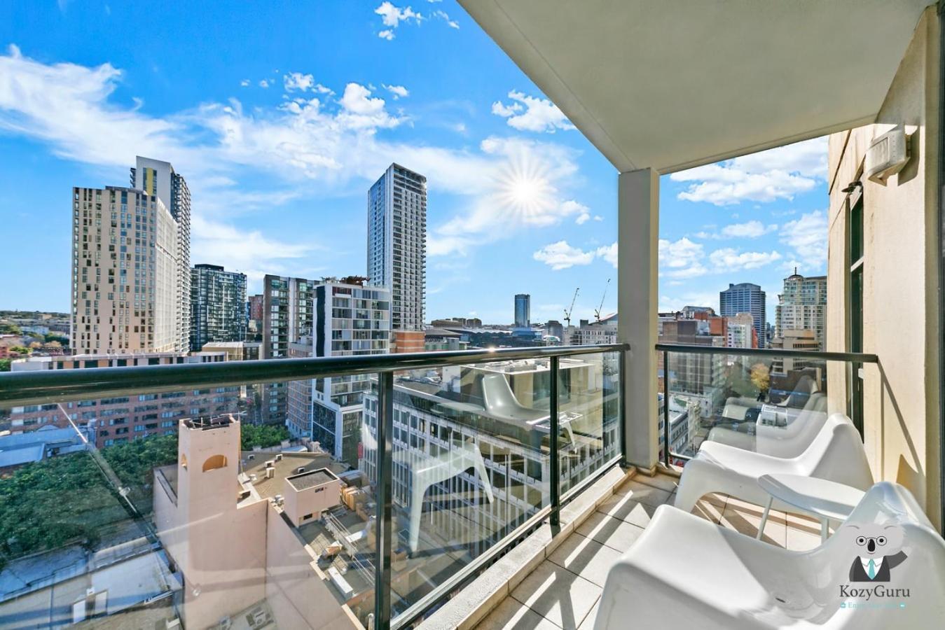 Bright 2-bedroom With Views * Sydney