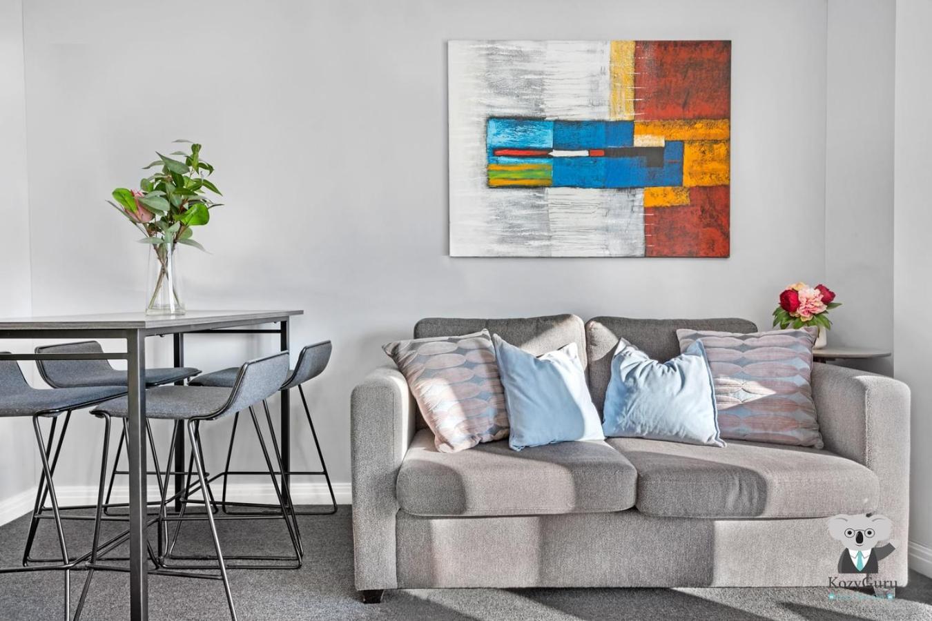 Apartment Bright 2-bedroom With Views Sydney