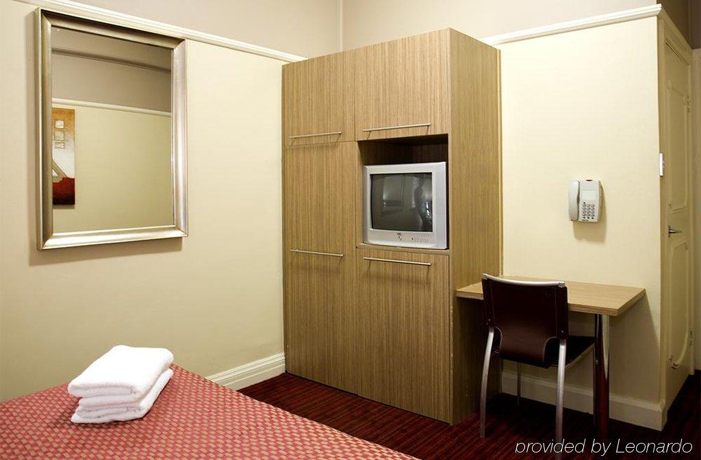 Hotel No 9 Springfield Sydney