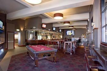 Strathfield Hotel 2*