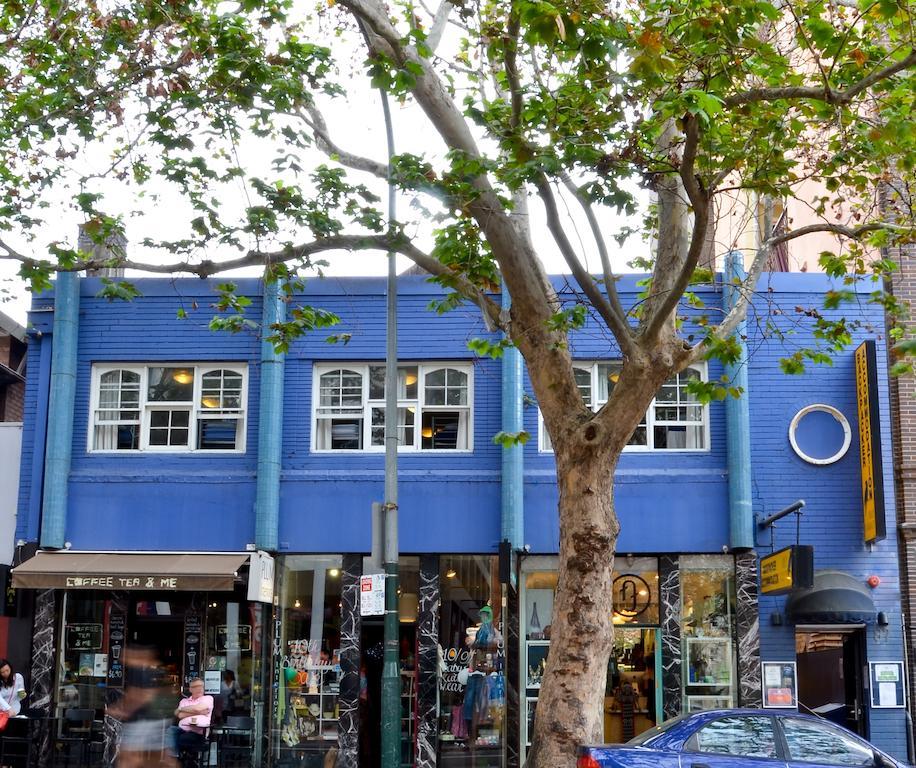 Blue Parrot Youth Hostel Sydney
