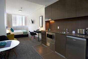 Aparthotel Holiday & Bondi Junction Sydney