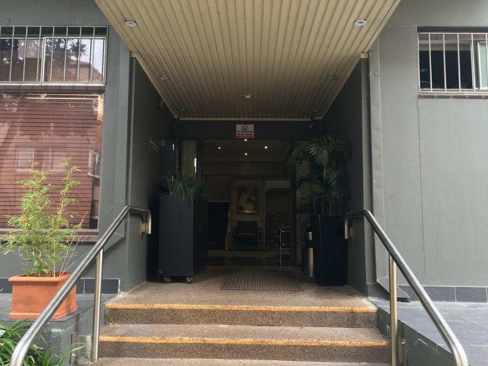 Addison motel