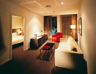 Adina Aparthotel 4*