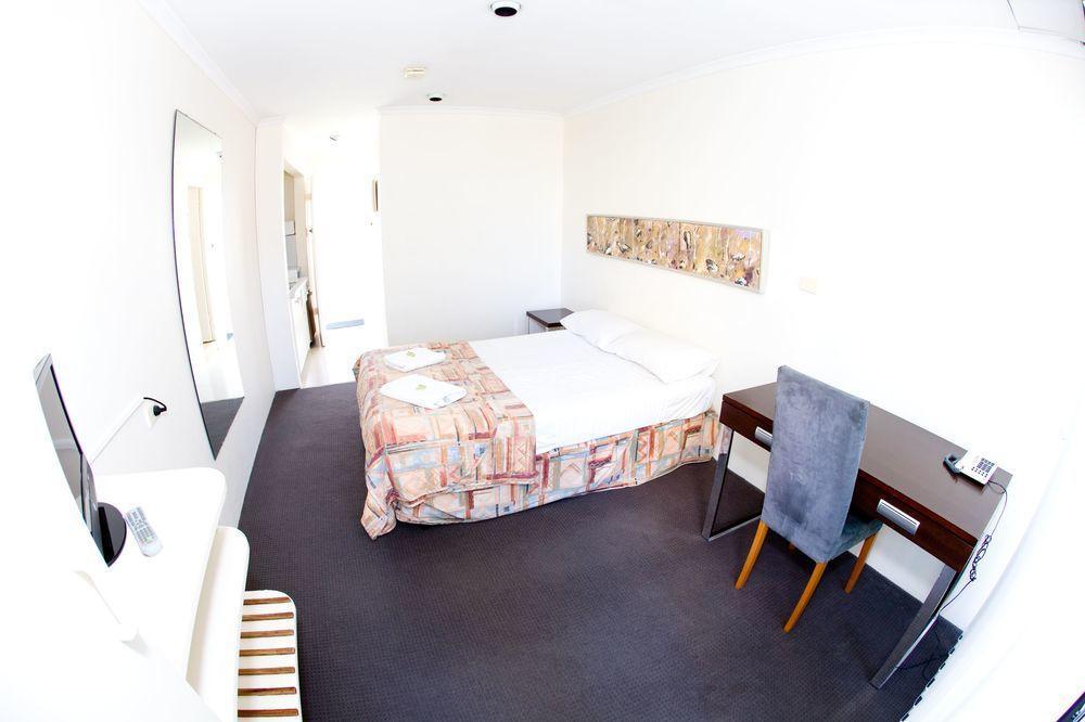 Manly Waves Motel