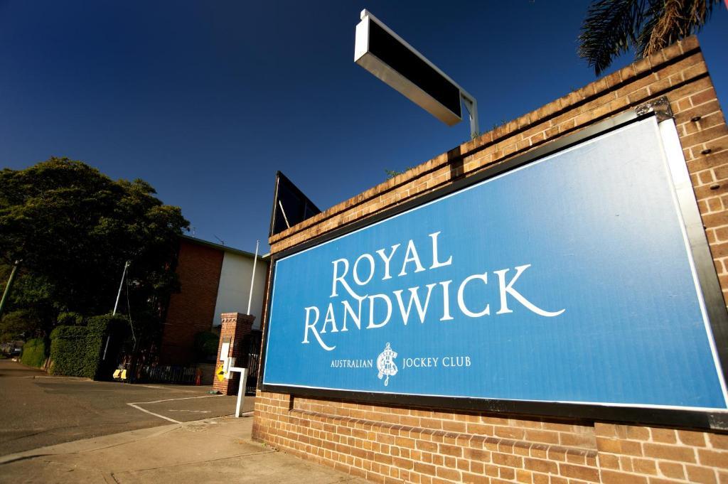 Holiday & Bondi Junction 4* Sydney
