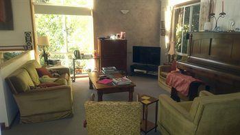 Linley House Acomodação com café da manhã  3*