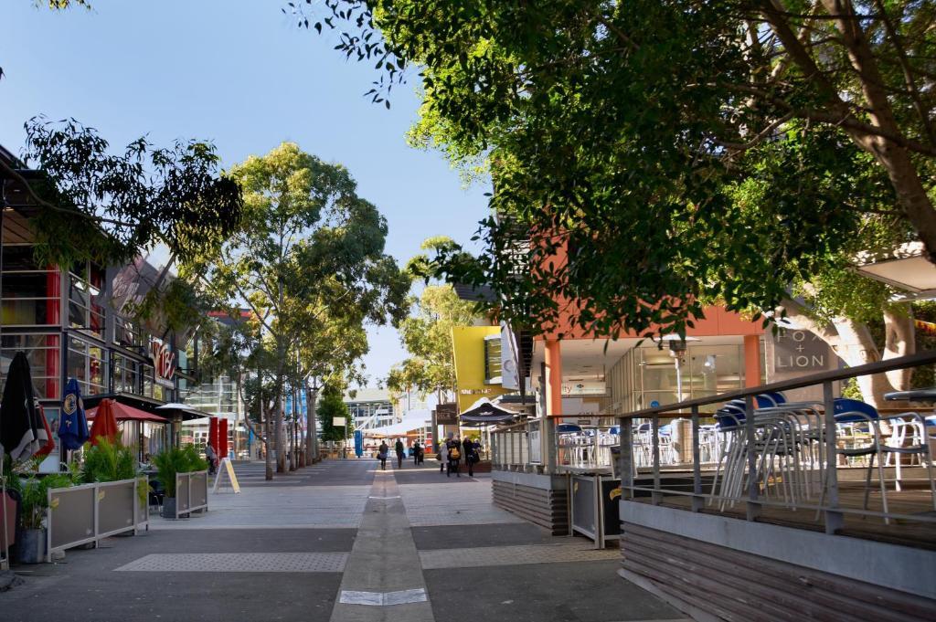 Holiday & Bondi Junction
