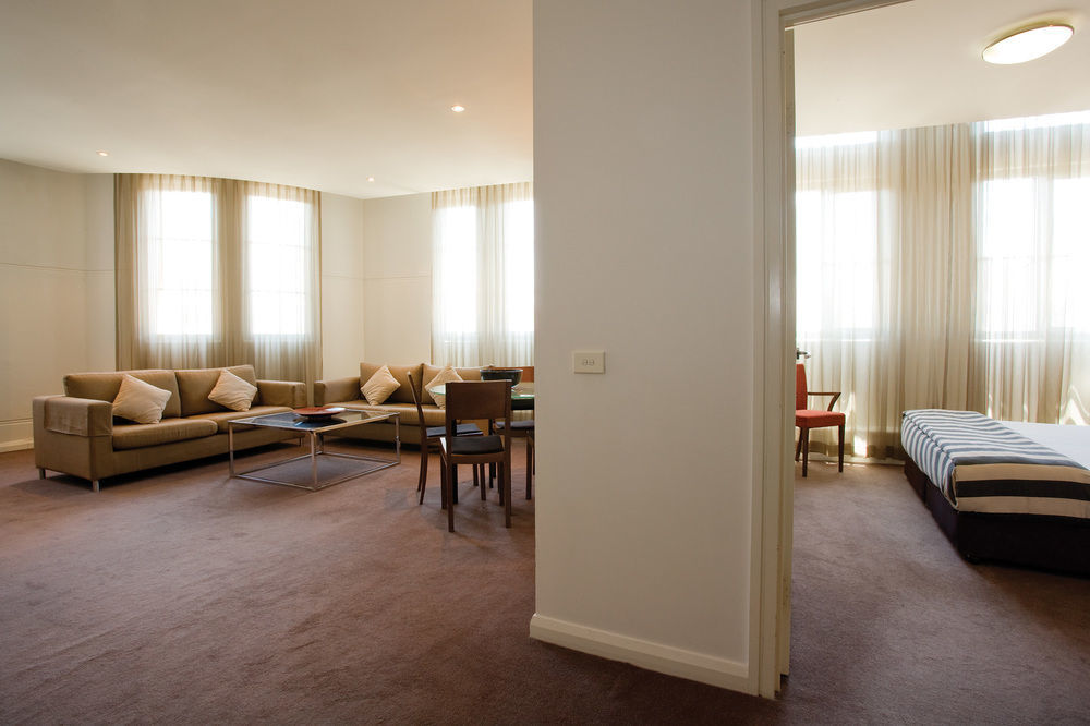 Aparthotel Adina Sydney