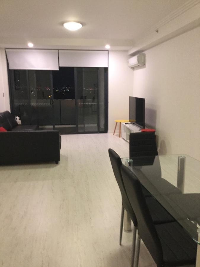 Apartment Hurstville New With City View *