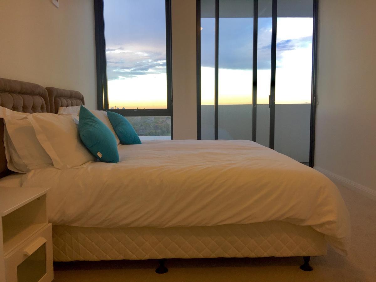 Hurstville New With City View Apartment *