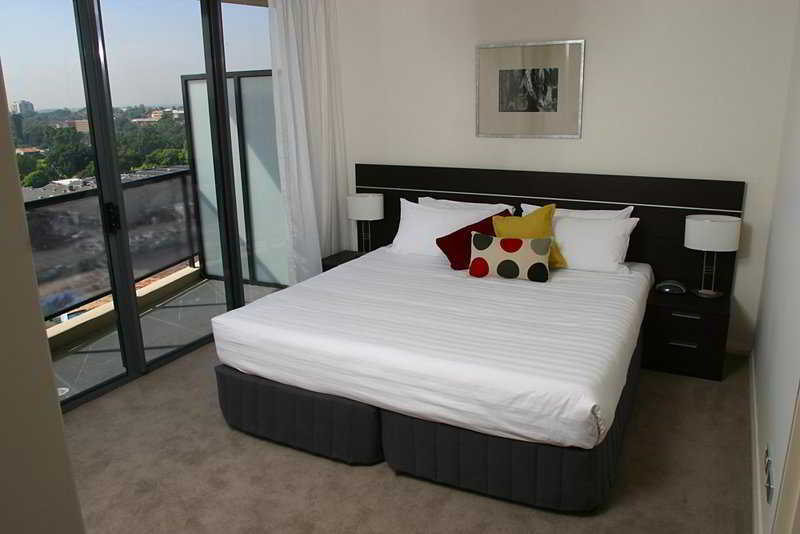 Hotel Meriton George Street, Parramatta 4*