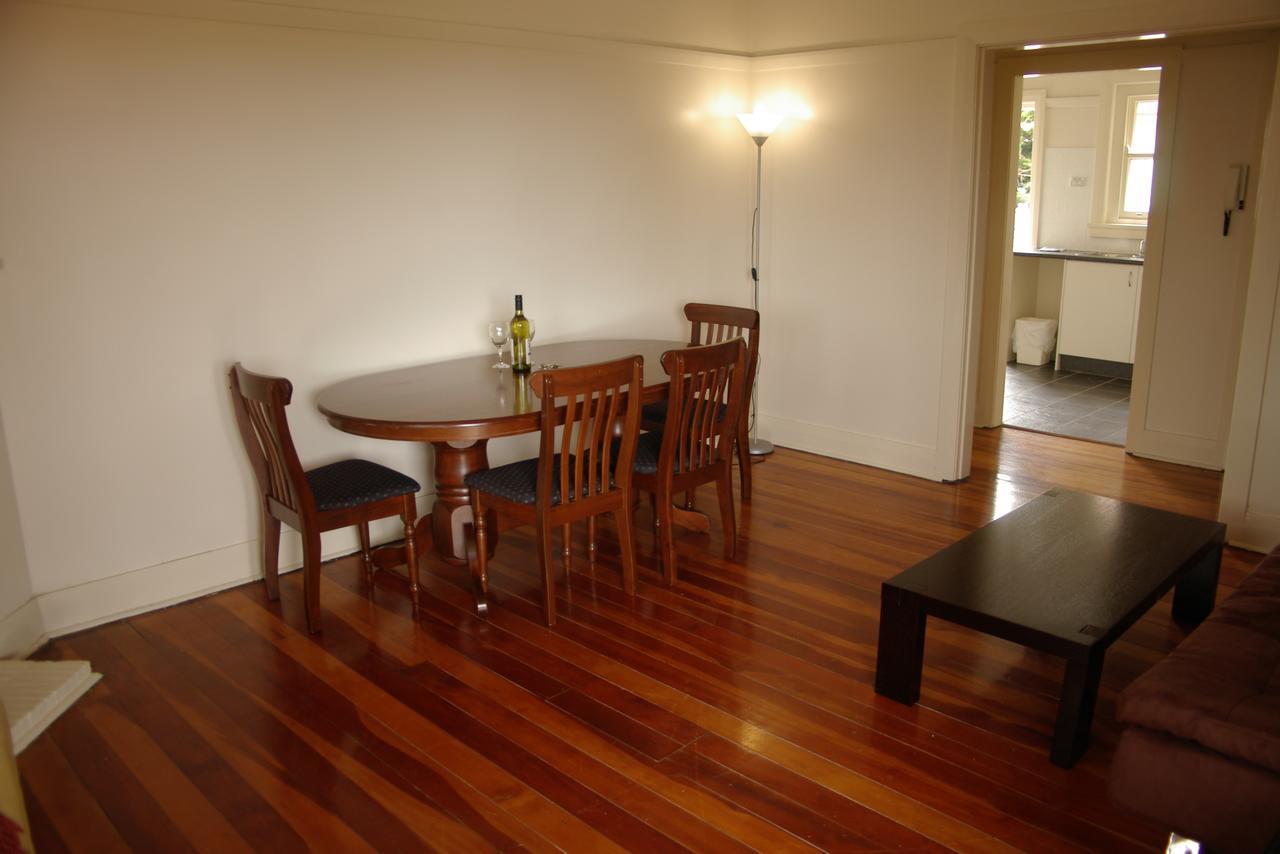 Rockdale - 2 Bedroom Pet Friendly Budget Near Rockdale Station And Brighton Le Sands Apartment Sydney