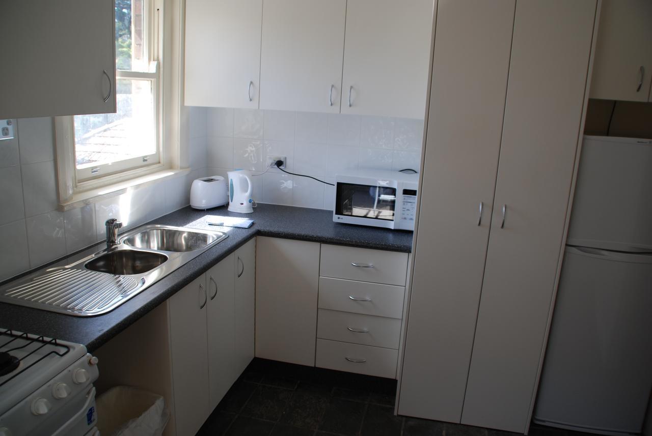 Apartment Rockdale - 2 Bedroom Pet Friendly Budget Near Rockdale Station And Brighton Le Sands Sydney