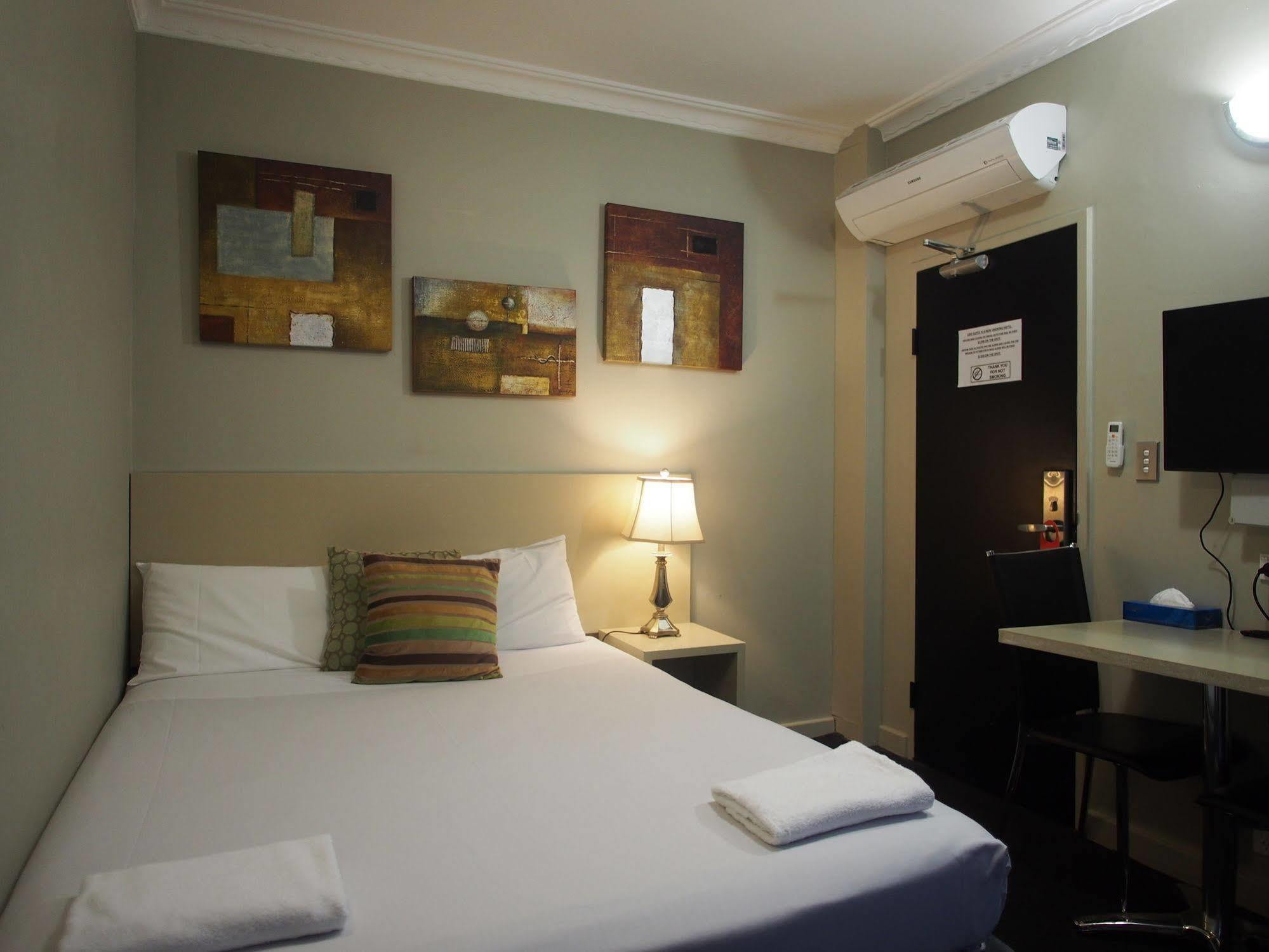 Hotel Uno 3*