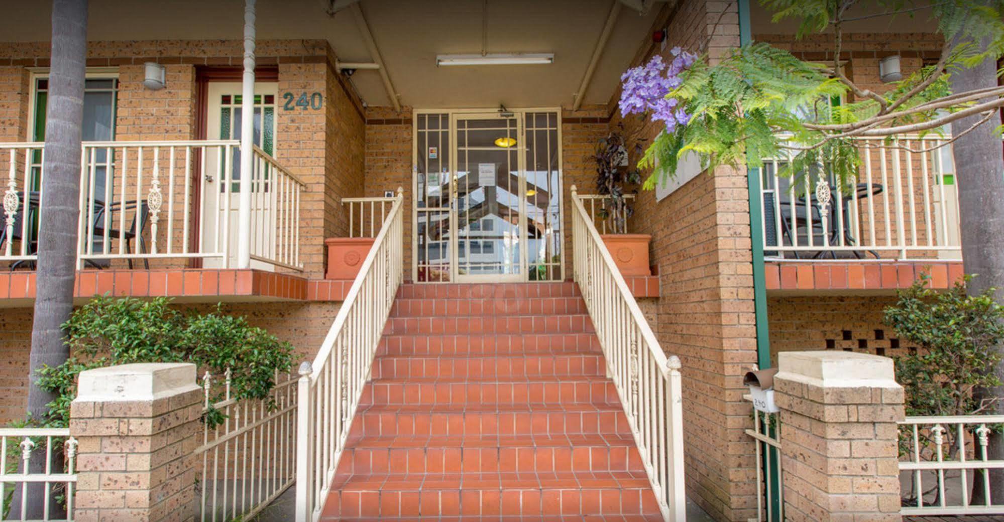 Railway Hotel Sidney