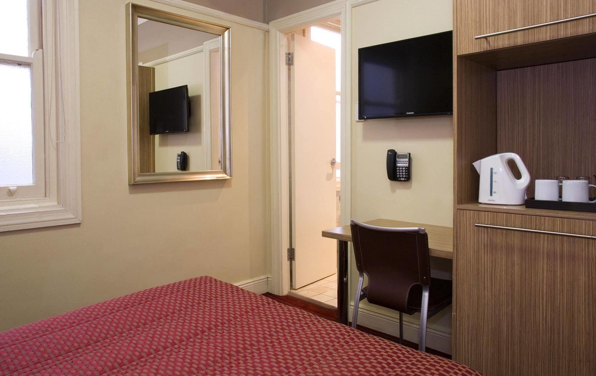 No 9 Springfield Hotel