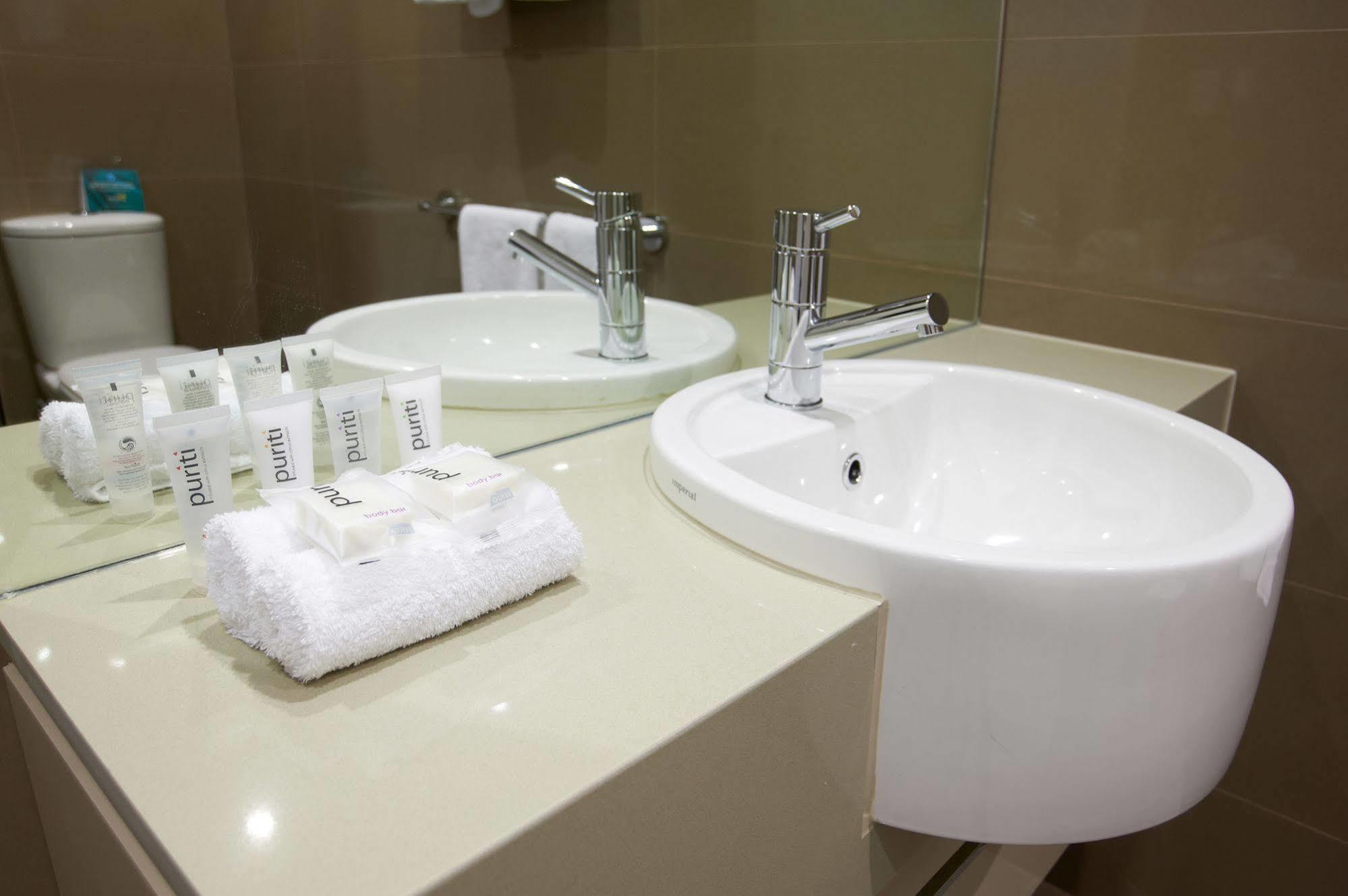 Holiday & Bondi Junction 4*