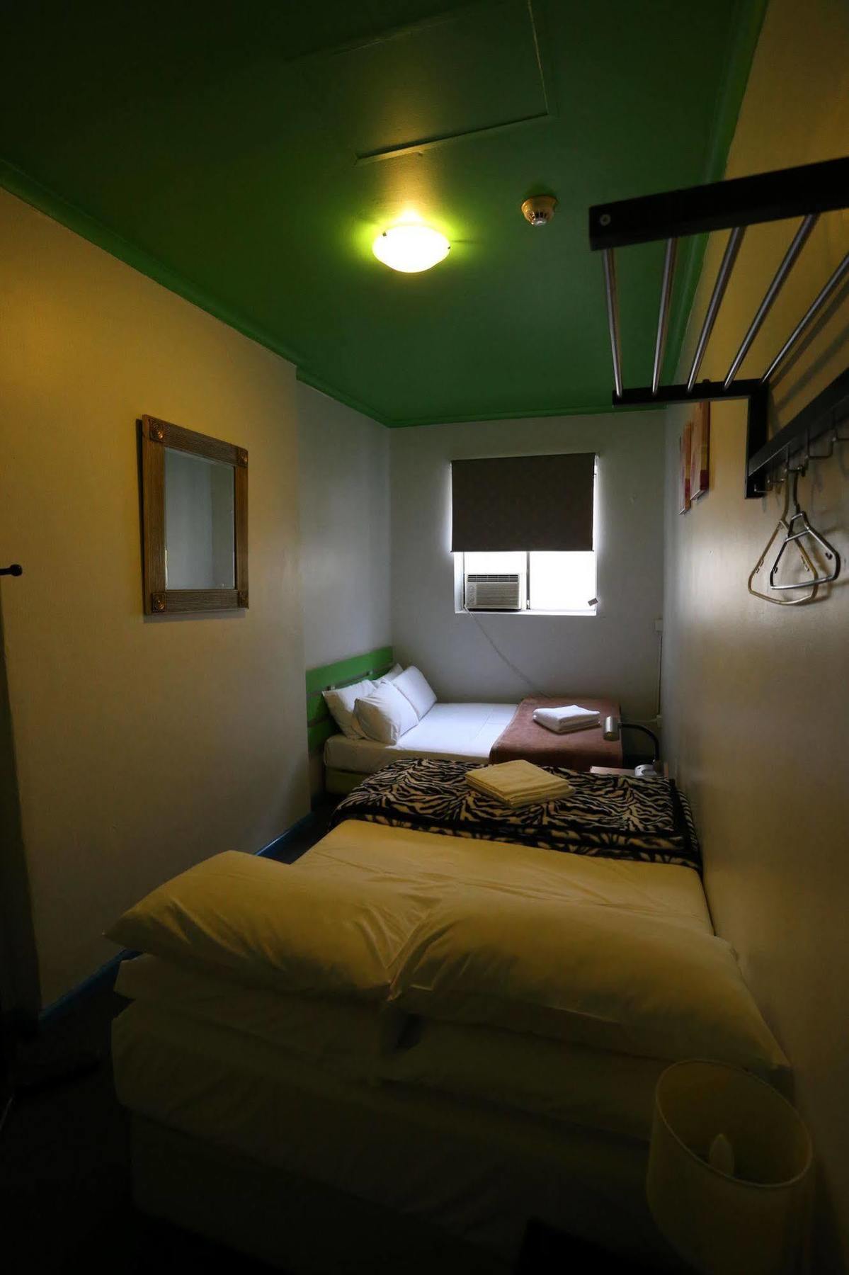 Hostel Perk *