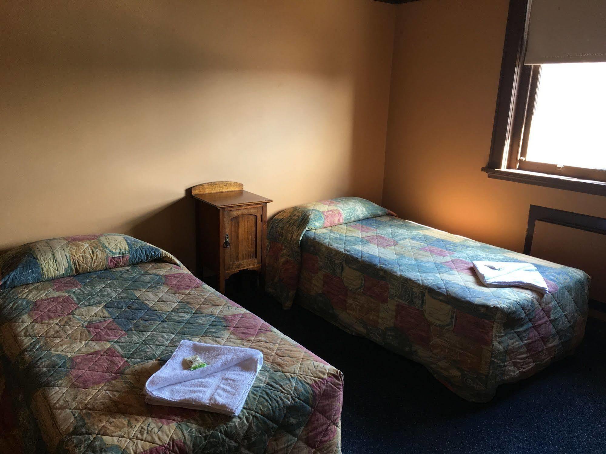 Hotel Strathfield 2*