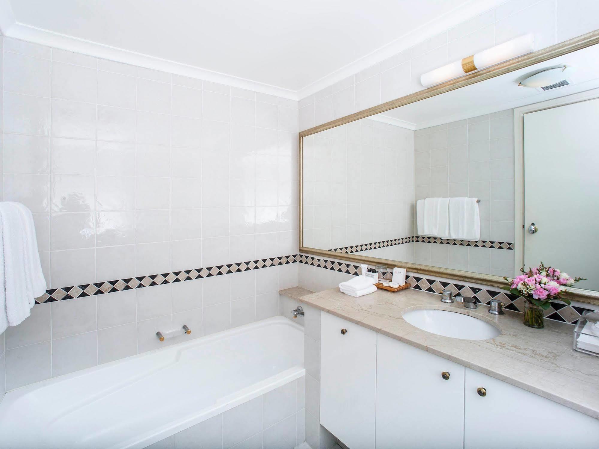 Hotel The Sebel Chatswood 4*
