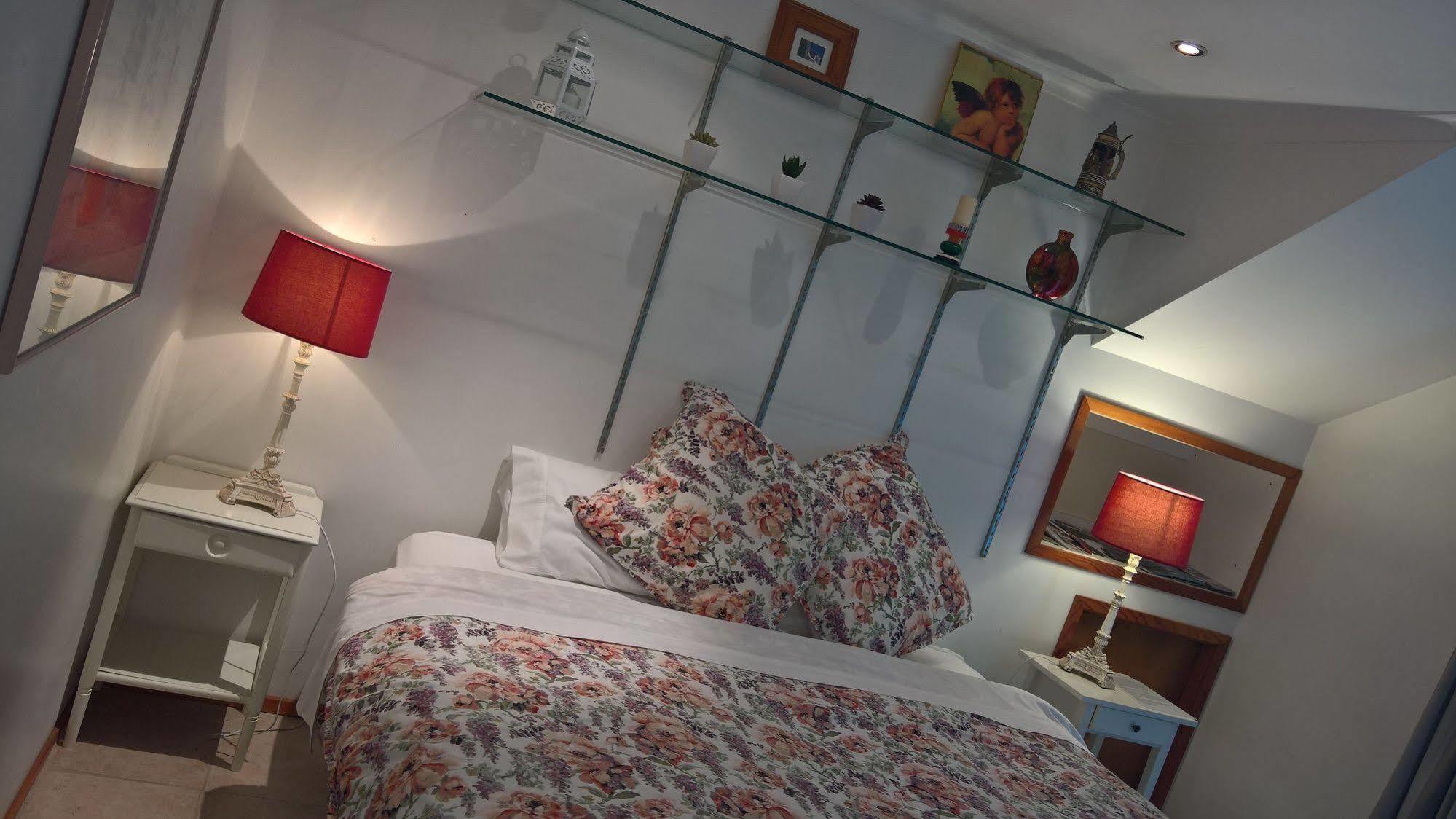Linley House 3* Sidney
