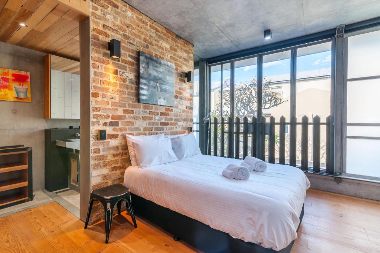 Executive Style House * Sydney