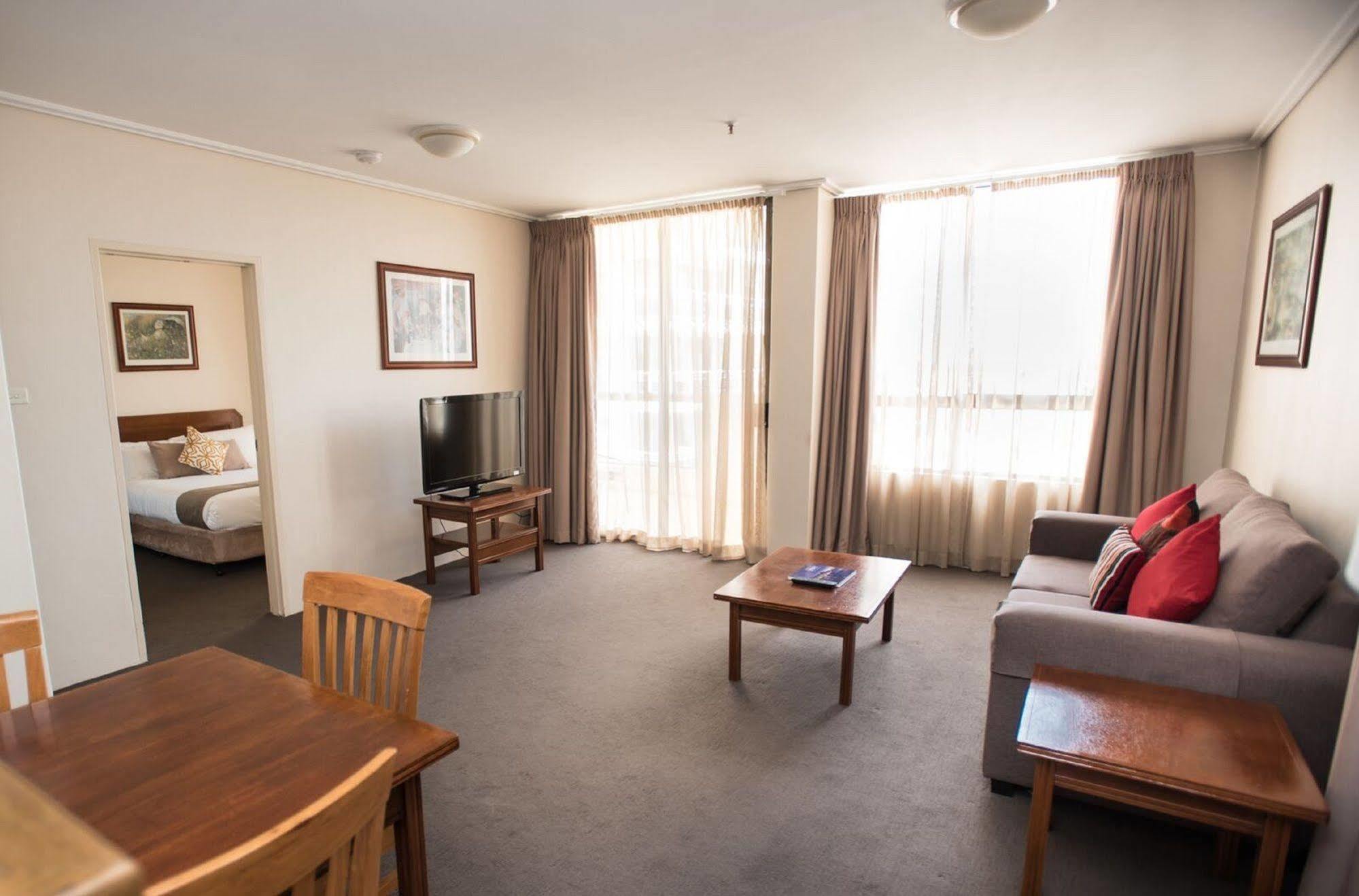 Waldorf Serviced Aparthotel