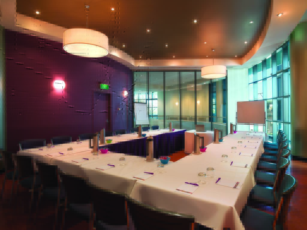 Vibe North Hotel 4*