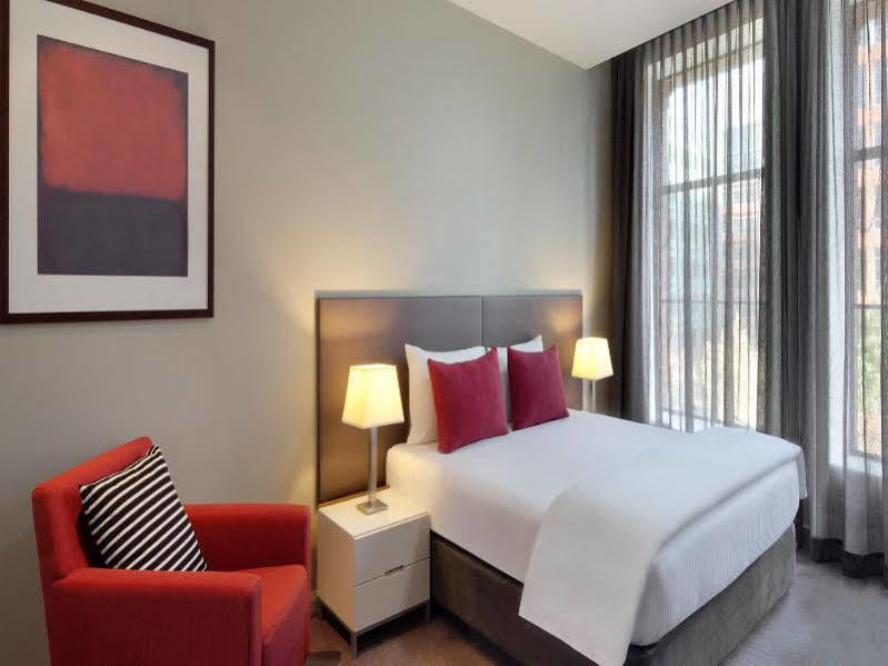 Aparthotel Adina 4*