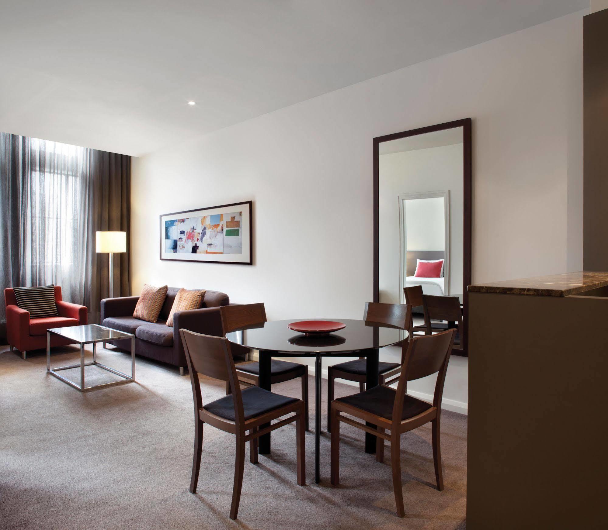 Adina Aparthotel Sydney
