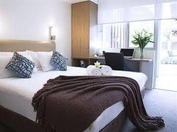 Hotel The Blenheim Sydney