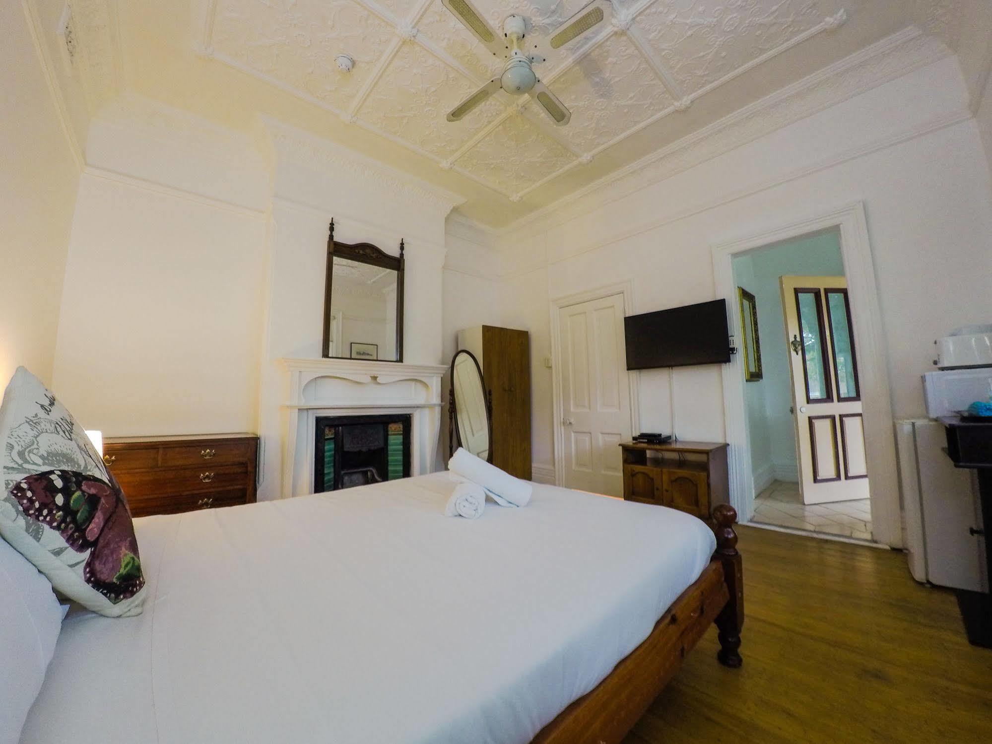Manly Waves Motel 2*