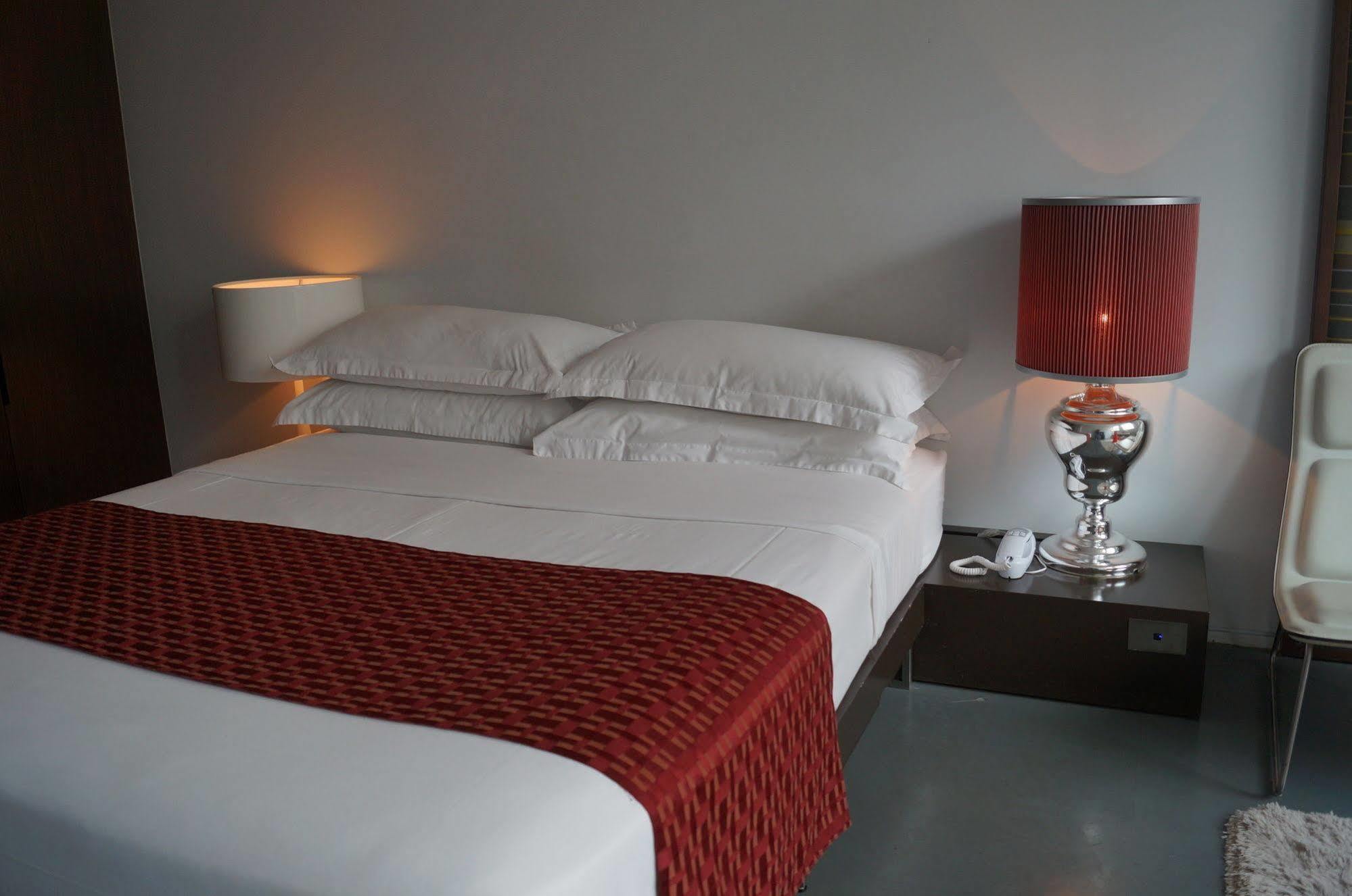 Hotel Valentine On George