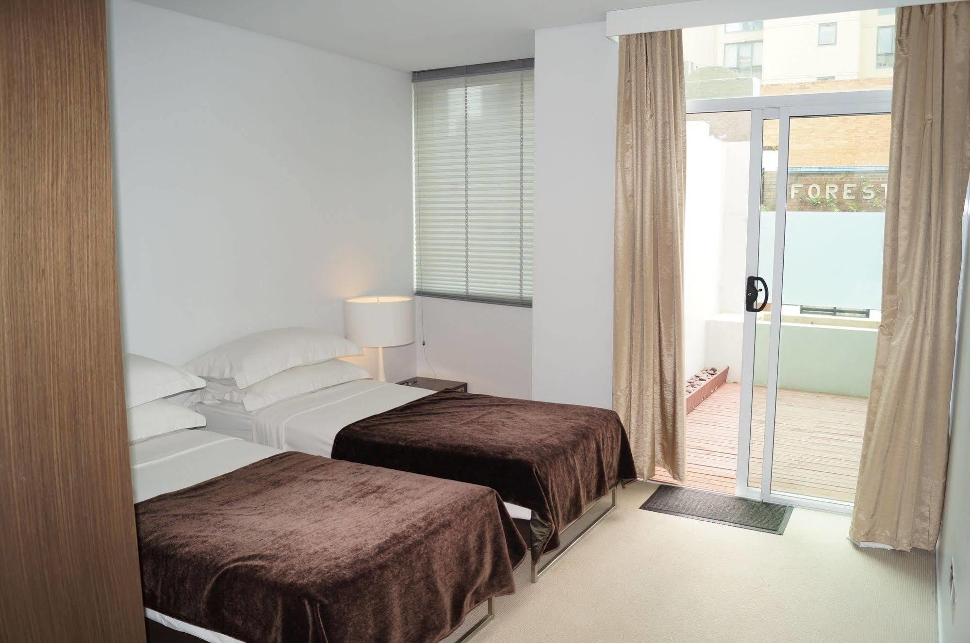Valentine On George Hotel 4*