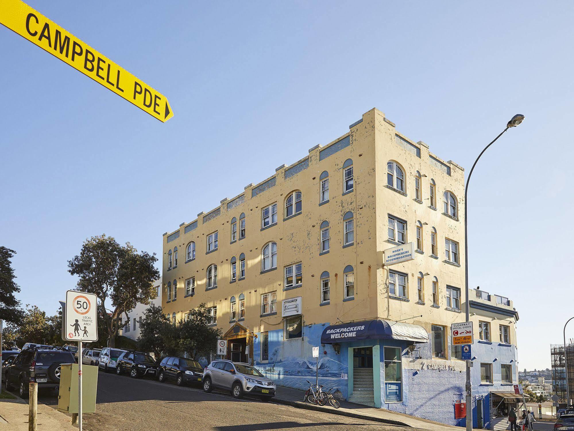 Noahs Bondi Hostel *