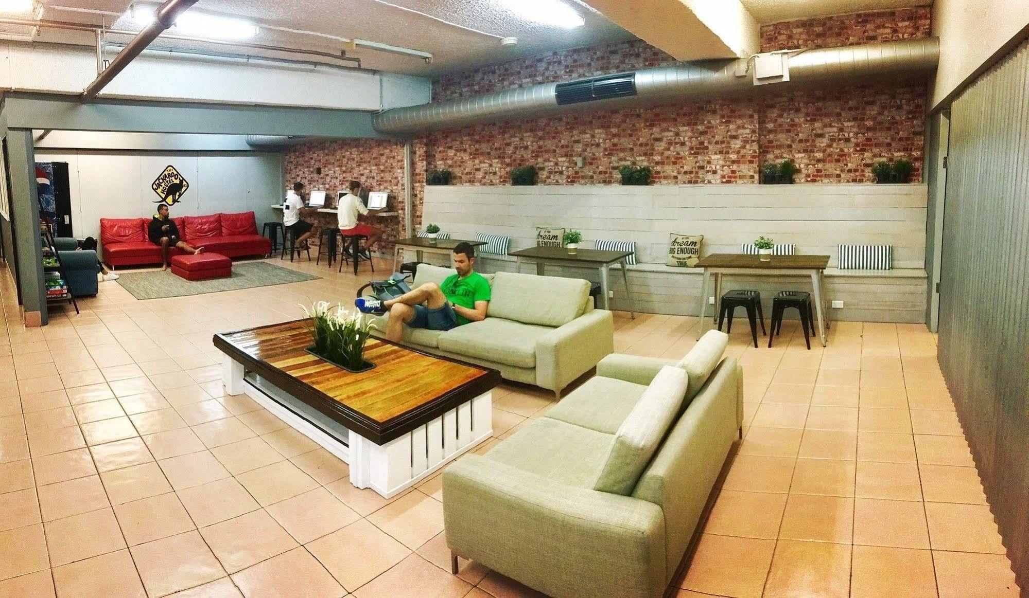 Hostel Jackaroo *