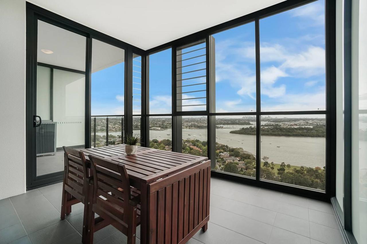 Cozy With Water View Plus Winter Garden Apartment *