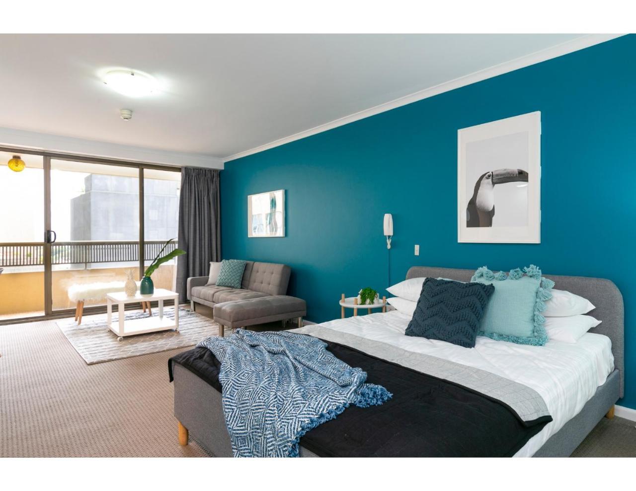 Apartment Striking And Super Convenient Studio With Balcony Sydney
